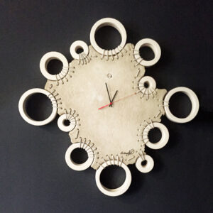 wall clock in circle ceramic